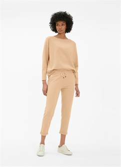 {{photo.Alt || photo.Description || 'Брюки женские JUVIA'}}